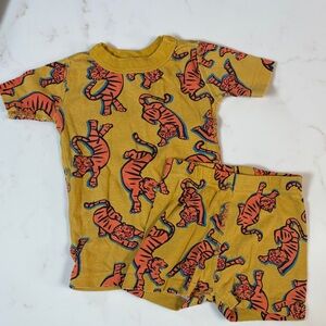 Hanna Andersson Yellow and Orange Tiger Pajama Set